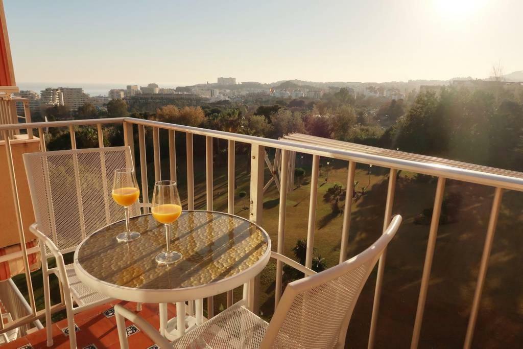 Minerva Sea View Apartment Бенальмадена Екстер'єр фото