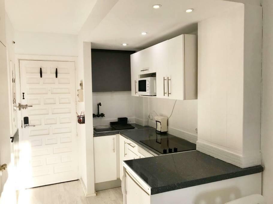 Minerva Sea View Apartment Бенальмадена Екстер'єр фото